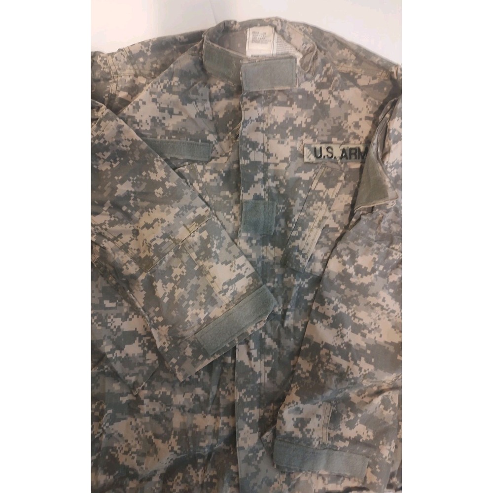 U‎ S. Army 0fficial Top Medium Long Pre Owned